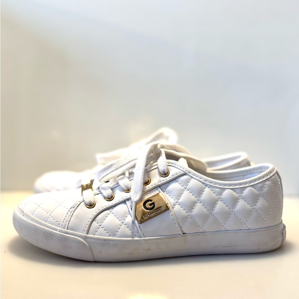 GBG Los Angeles White Quilted Sneakers
